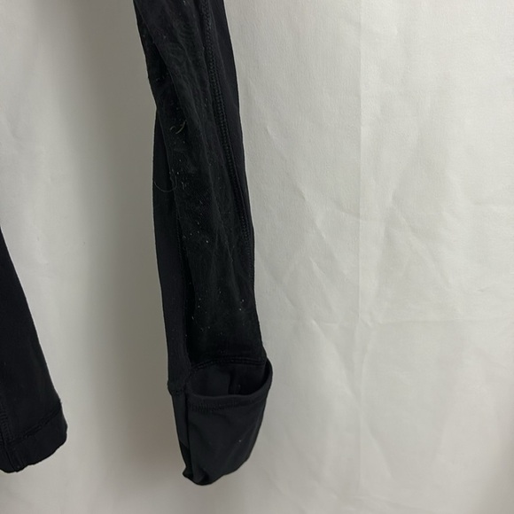 Lululemon Run Your Heart Out Size Medium Black Pullover - Picture 5 of 11